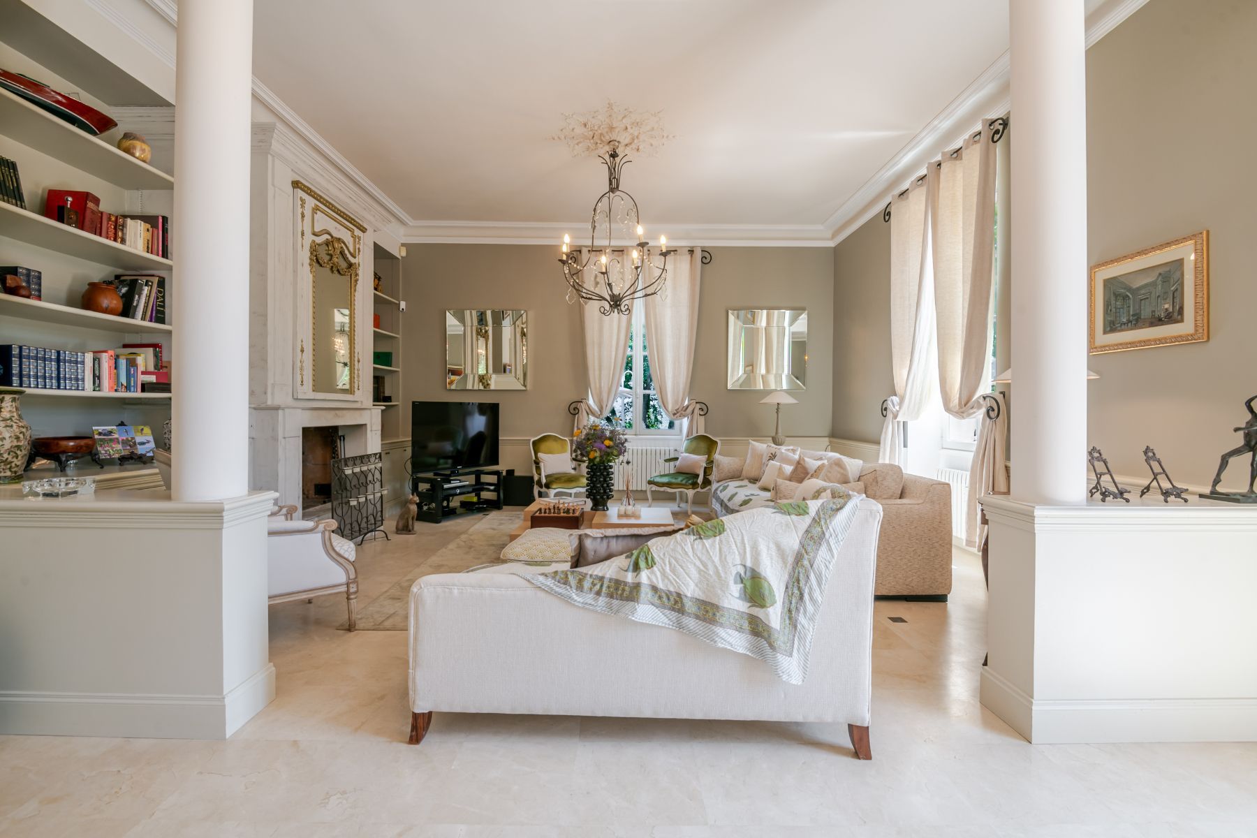 Le Petit Manoir villa photo.